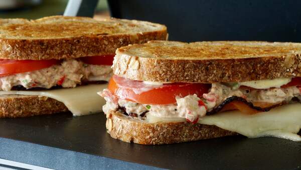 How To Make Grilled Tuna And Cheese Sandwiches