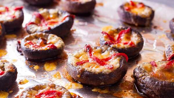 How To Make Stuffed Mushrooms With Roasted Red Peppers And Manchego Cheese