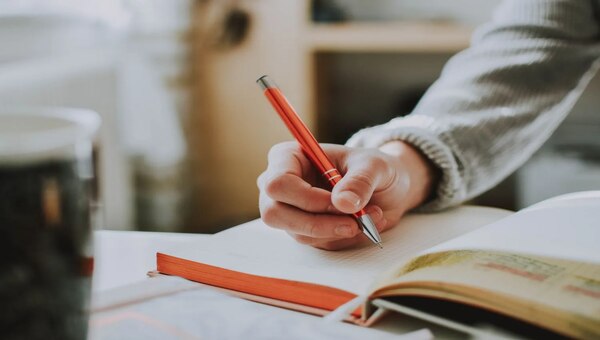 How to Improve Your Emotional Well-Being with Journaling